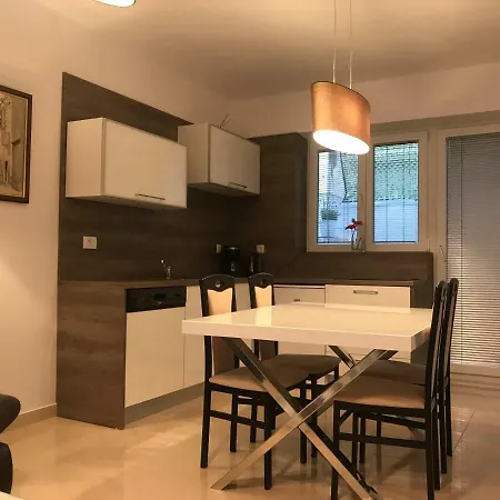 Apartman Nora Tucepi