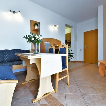 Nora Apartment *
