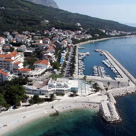 Апартаменты Nora Тучепи