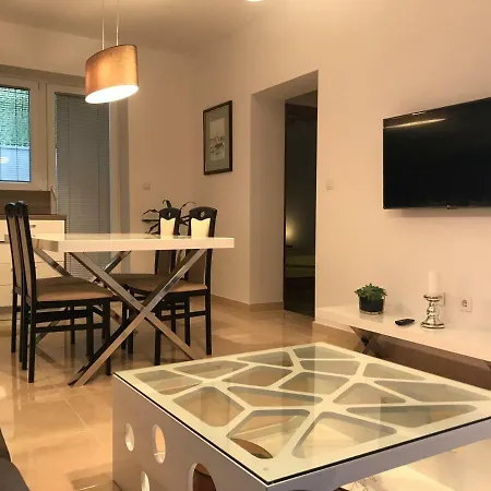 Apartment Nora *