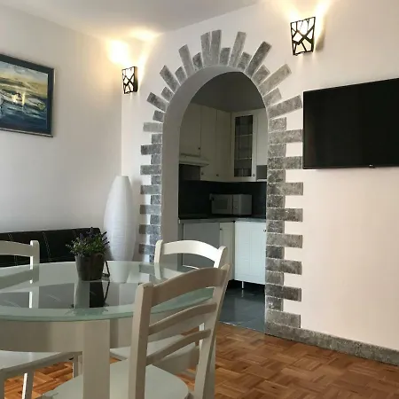 Nora Apartment